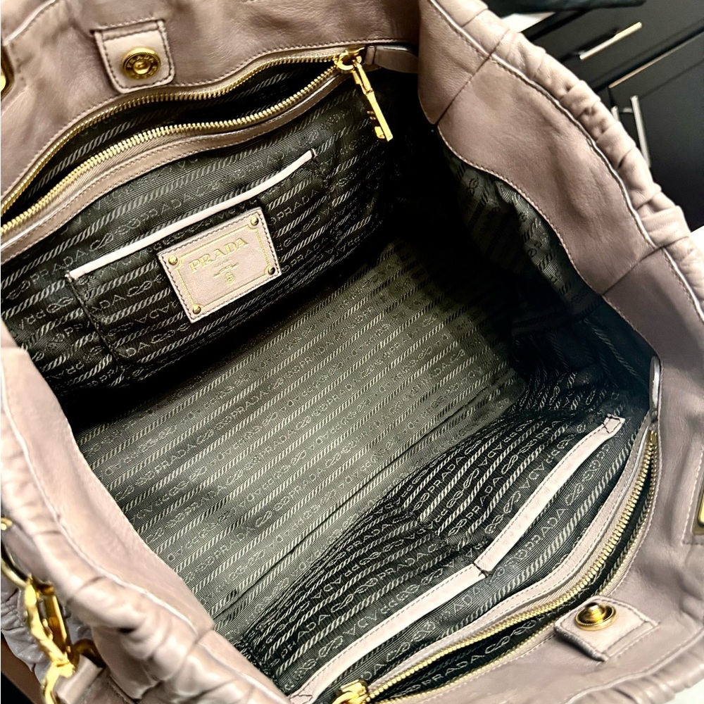 ✨ Authentic Prada Taupe Leather Gaufre 2-Way Bag ✨ - Picture 10 of 10